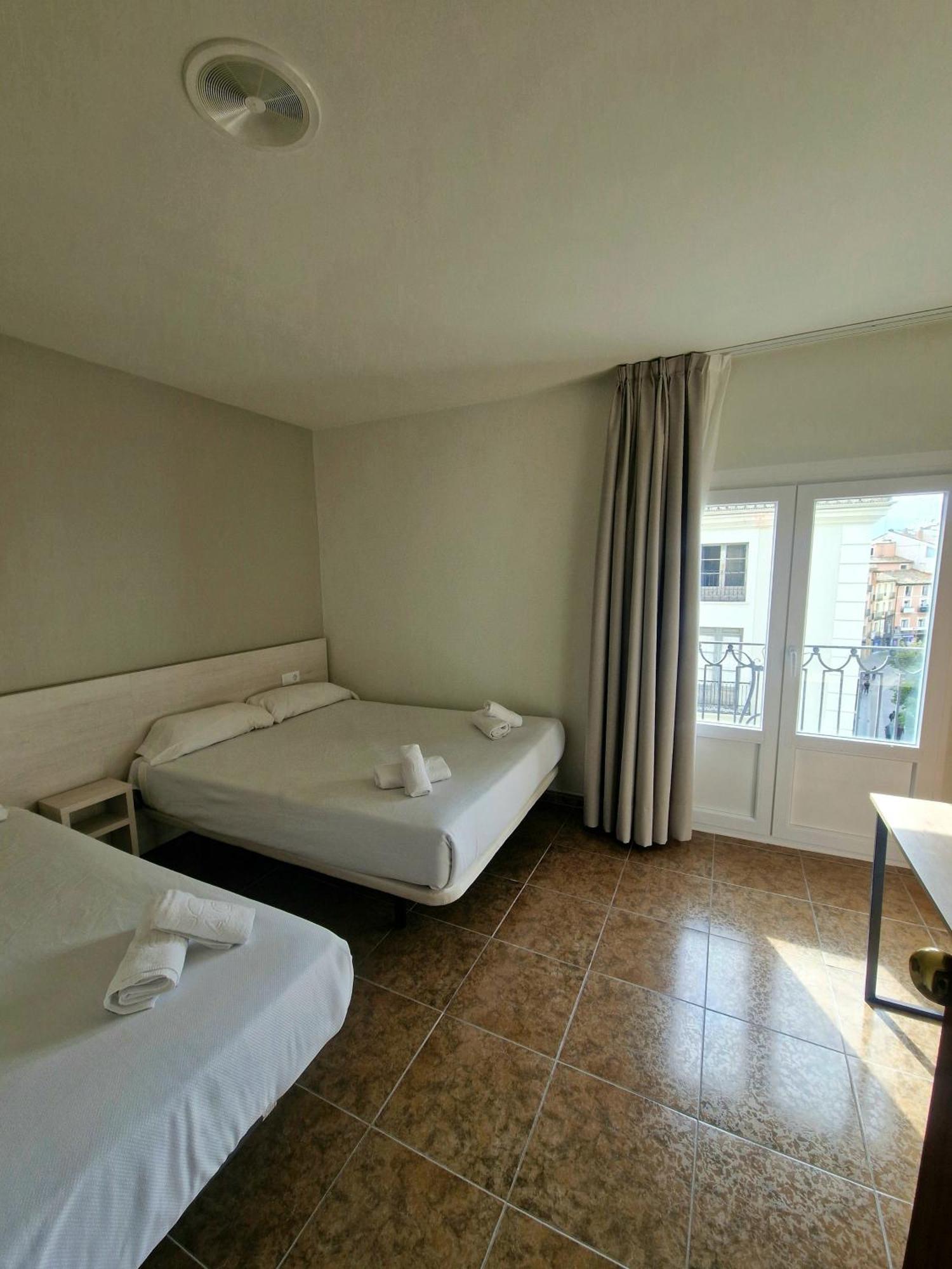 Hostal Rugaca Huesca Extérieur photo