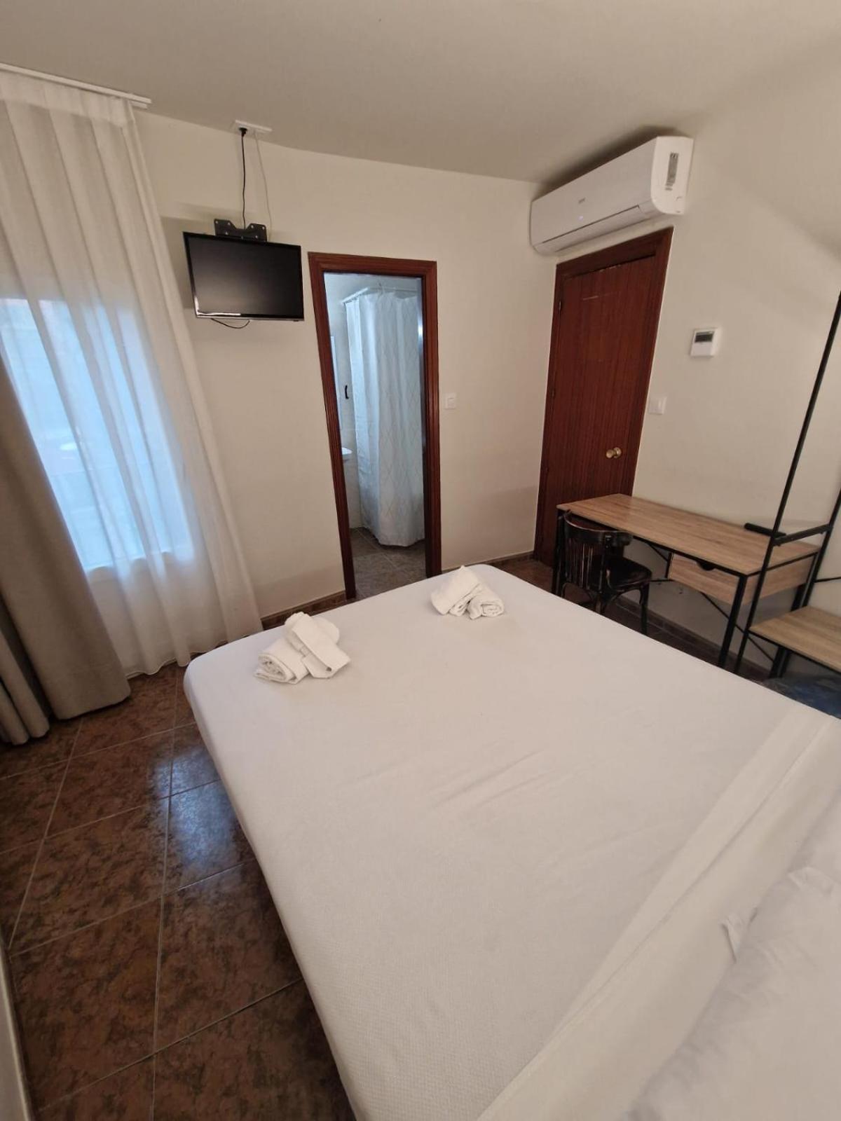 Hostal Rugaca Huesca Extérieur photo