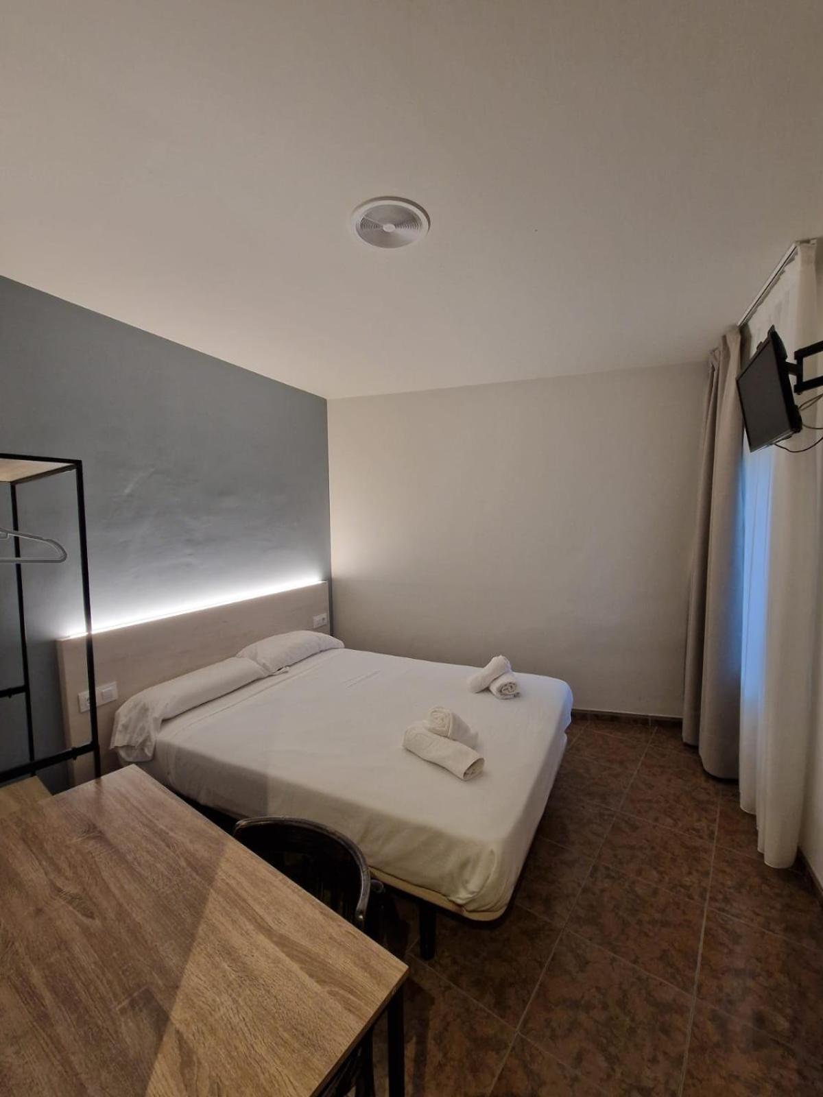 Hostal Rugaca Huesca Extérieur photo